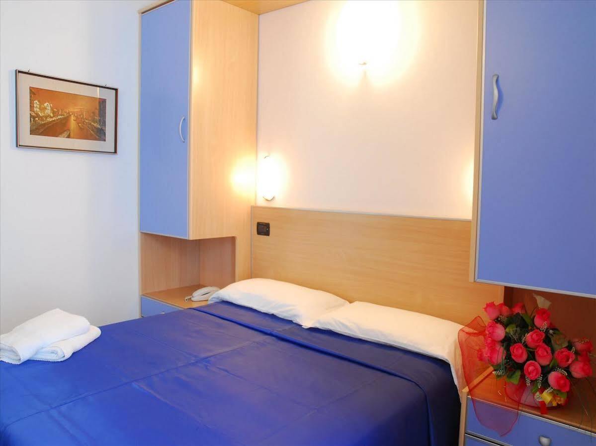 Hotel Veliero Rimini Exteriér fotografie